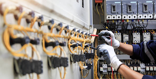 Professional Electrician technician working in Milton, NY